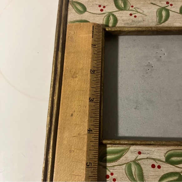 Christmas Conservatory Target Holiday Holly Berry Wood Picture Frame - Picture 7 of 7